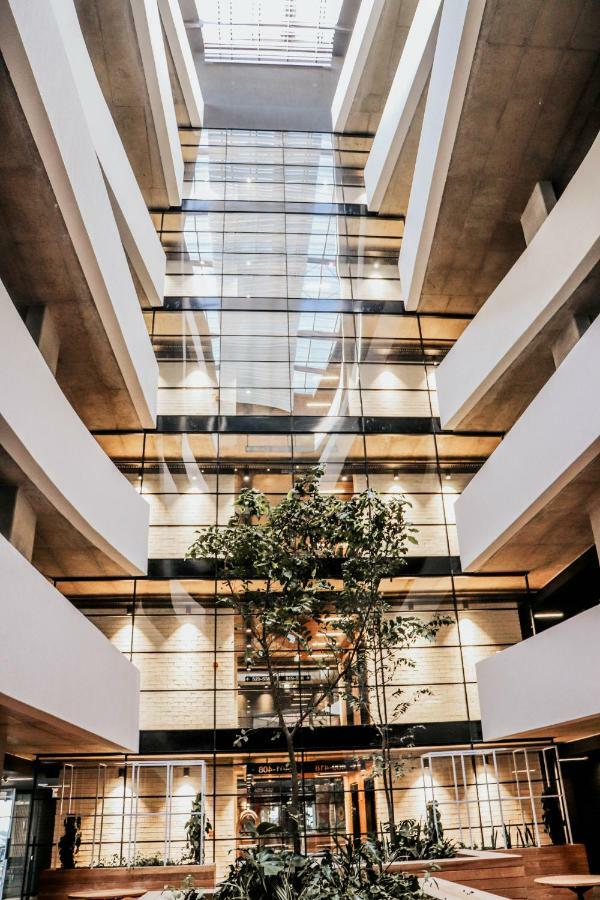 Wex1 - Modern, Iconic, Pool, Gym, Wifi, Secure Parking Lägenhet Kapstaden Exteriör bild